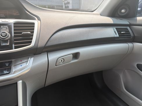 Used 2015 Honda Accord EX-L image 19