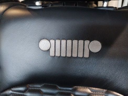 Used 2021 Jeep Wrangler Unlimited Rubicon image 5