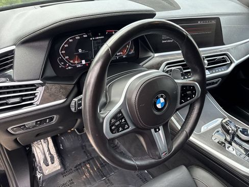 Used 2021 BMW X7 M50i AWD/4WD image 11