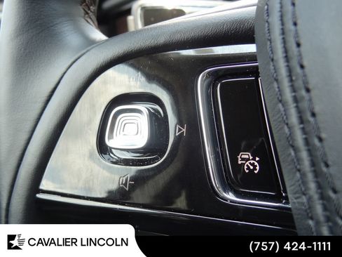 Used 2026 Lincoln Aviator Reserve AWD/4WD image 24