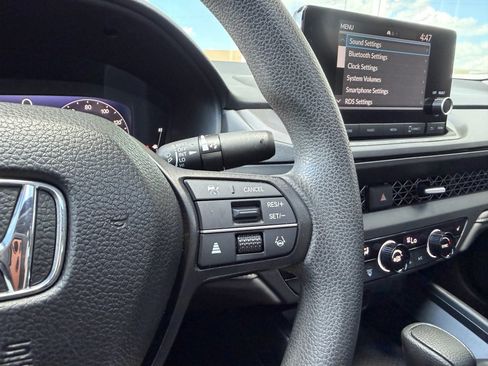 Used 2025 Honda Accord SE image 27