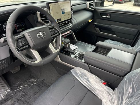 New 2026 Toyota Sequoia Platinum image 8