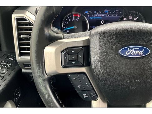 Used 2019 Ford F350 Platinum w/ Platinum Ultimate Package image 19