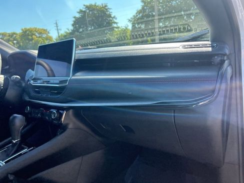 Used 2024 Jeep Compass Trailhawk image 25