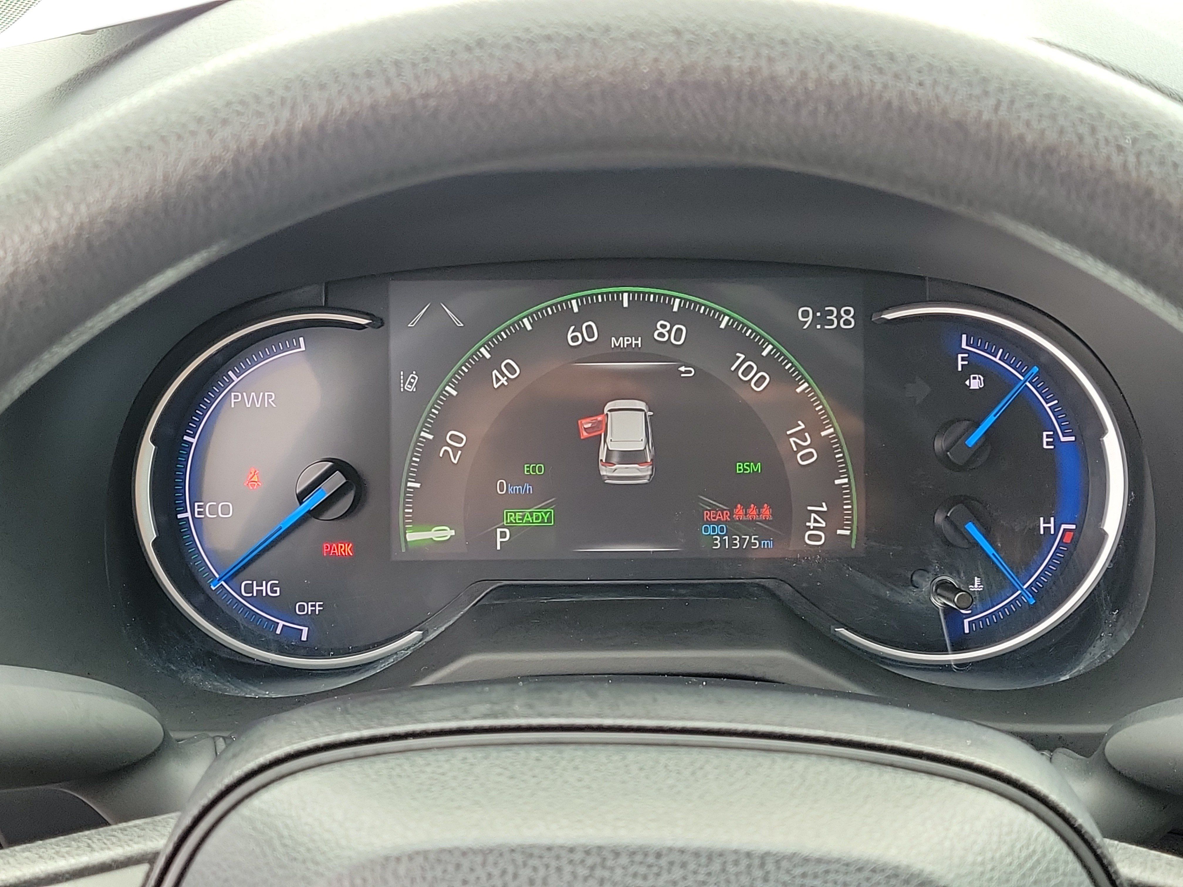 Used 2025 Toyota RAV4 LE AWD/4WD image 27