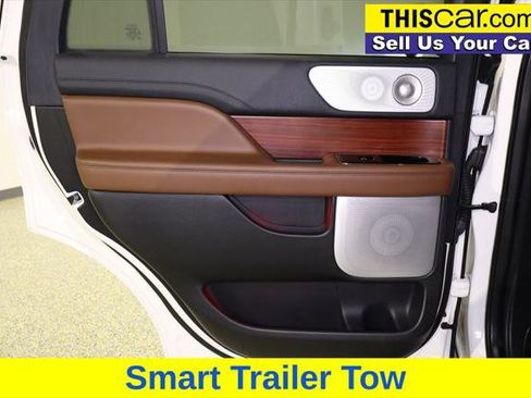Used 2022 Lincoln Navigator Reserve image 38