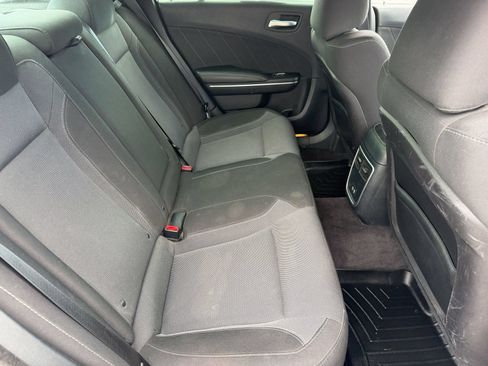 Used 2017 Dodge Charger SXT AWD/4WD image 29