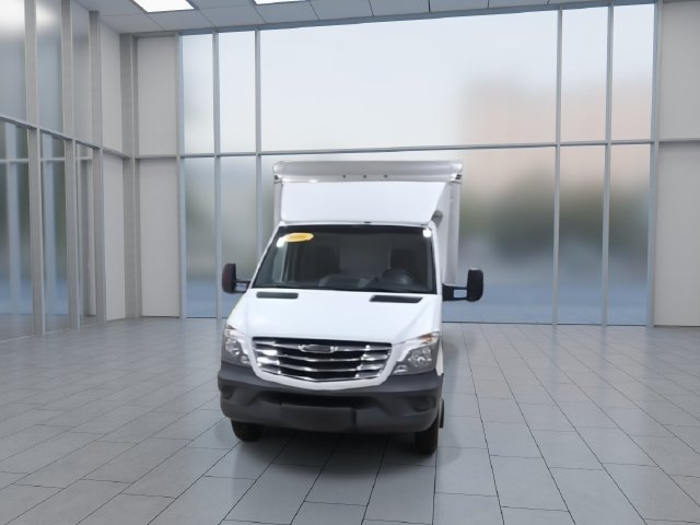 Used 2016 Freightliner Sprinter 3500 RWD image 3