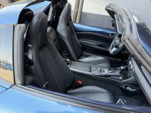 Used 2018 MAZDA MX-5 Miata RF Grand Touring image 16