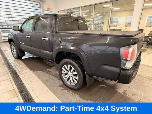 Used 2021 Toyota Tacoma Limited image 6