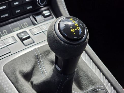 Used 2025 Porsche 718 Cayman GT4 RS RWD image 21