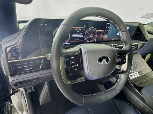 New 2026 INFINITI QX80 4WD image 11