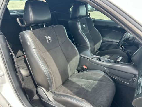 Used 2019 Dodge Challenger R/T Scat Pack w/ Plus Package RWD image 12