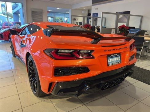 Certified 2025 Chevrolet Corvette Z06 w/ Z07 Performance Package image 10