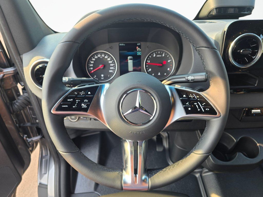 New 2026 Mercedes-Benz Sprinter 2500 image 33