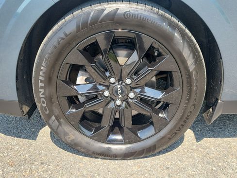 Used 2024 Kia Carnival SX Prestige FWD image 12