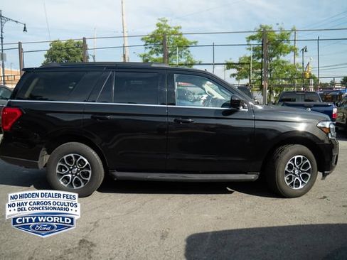 Certified 2024 Ford Expedition XLT AWD/4WD image 3