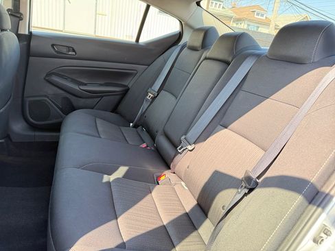 Used 2024 Nissan Altima 2.5 SV image 24