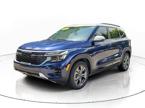 Certified 2024 Kia Seltos S FWD image 3