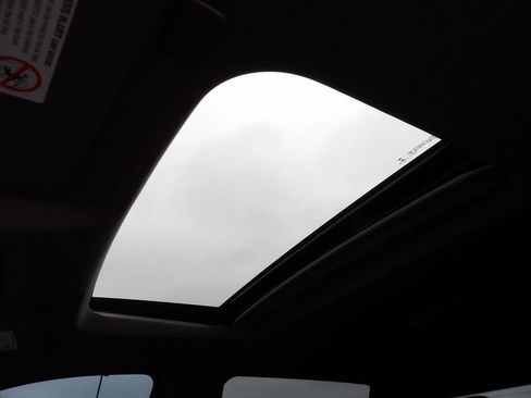 Used 2023 GMC Sierra 3500 Denali w/ Denali Ultimate Package image 29