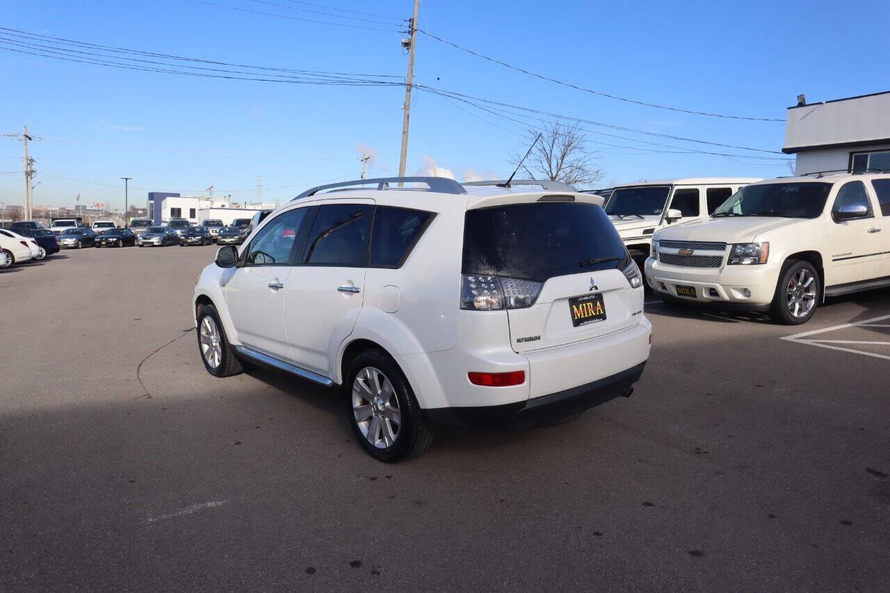Used 2008 Mitsubishi Outlander SE FWD image 10