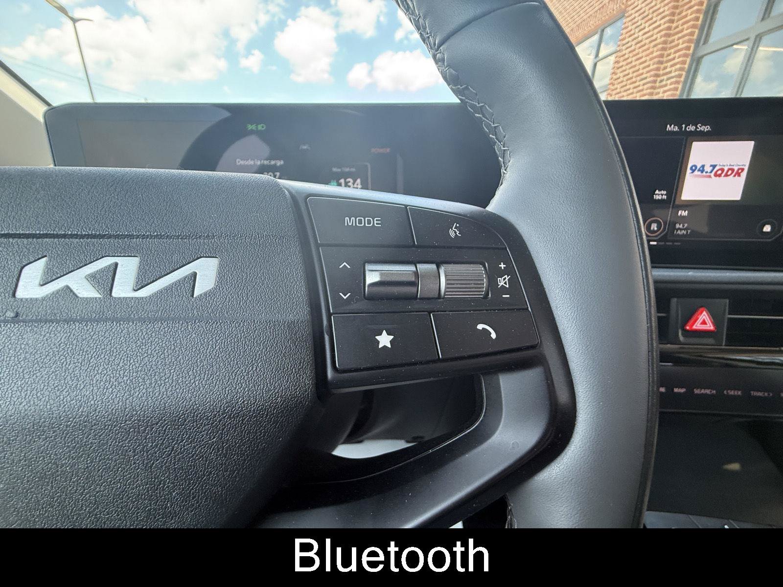 Used 2025 Kia EV6 Light RWD image 11