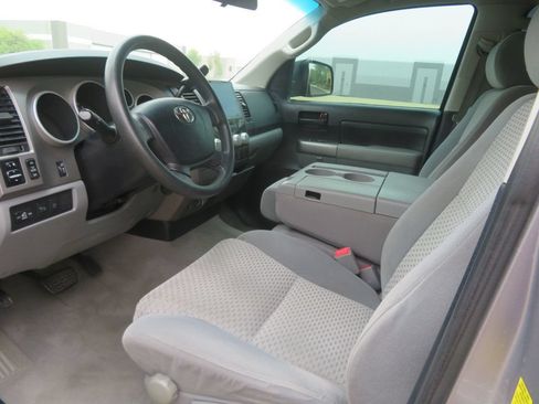 Used 2010 Toyota Tundra 2WD CrewMax w/ Tow Pkg image 19