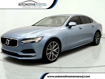 Used 2019 Volvo S90 T5 Momentum