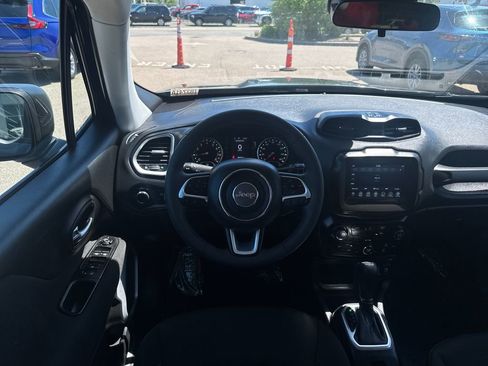 Used 2021 Jeep Renegade Sport FWD image 12