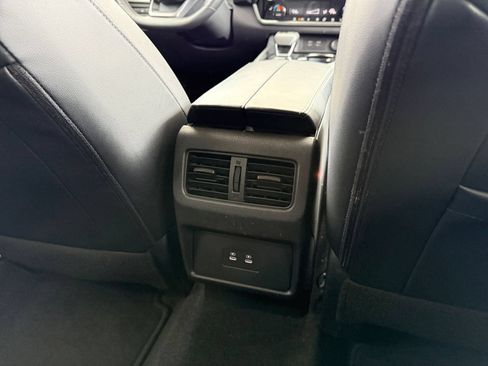 Used 2026 Nissan Rogue SL FWD image 24