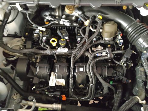 Used 2019 Ford Edge SEL image 30