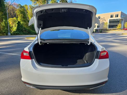 Used 2023 Chevrolet Malibu RS image 12