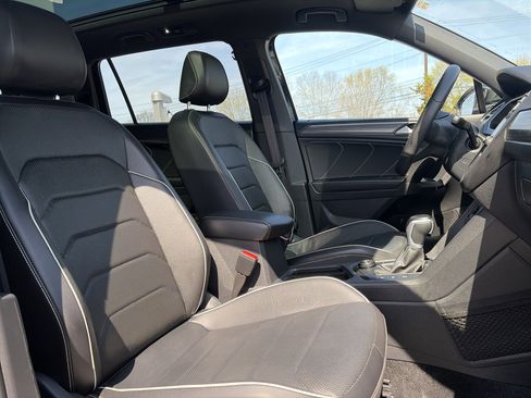 Used 2024 Volkswagen Tiguan SEL R-Line image 66