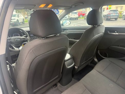 Used 2020 Hyundai Elantra SE w/ Cargo Package (C1) FWD image 30