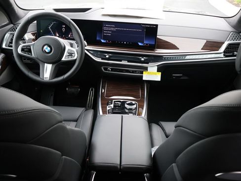 New 2027 BMW X7 xDrive40i w/ Executive Package AWD/4WD image 14