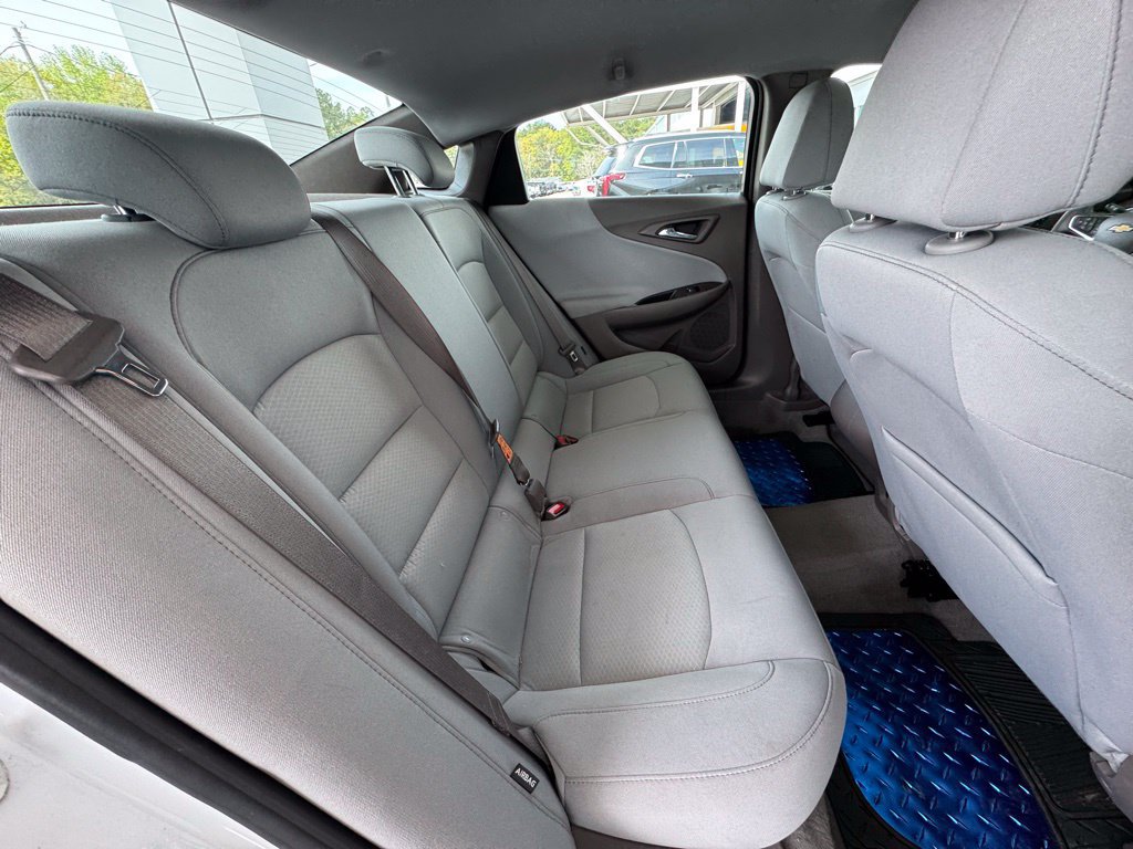Used 2024 Chevrolet Malibu LS FWD image 23