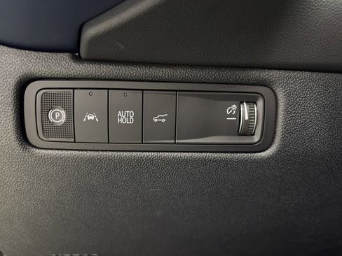 New 2026 Chevrolet Equinox EV LT image 26