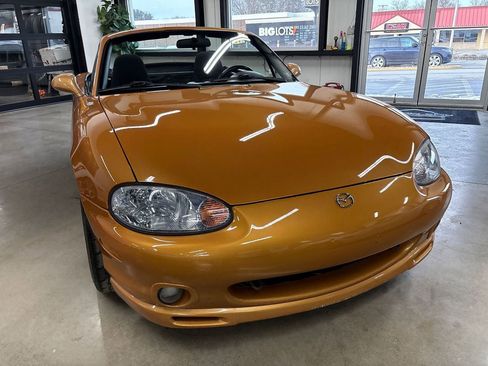 Used 2000 MAZDA MX-5 Miata image 21