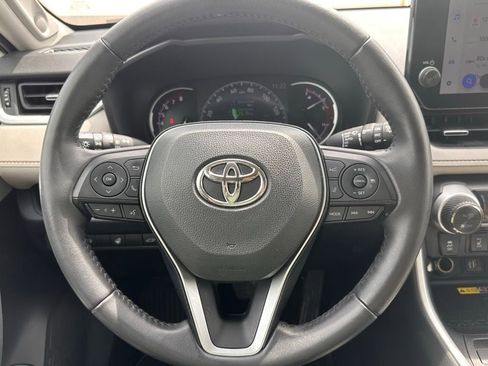 Used 2023 Toyota RAV4 XLE Premium AWD/4WD image 21