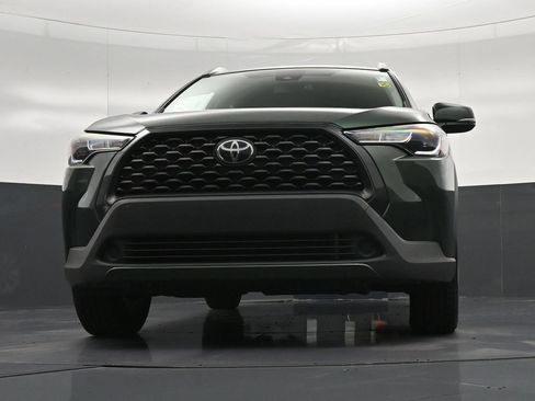 Used 2022 Toyota Corolla Cross LE FWD image 32