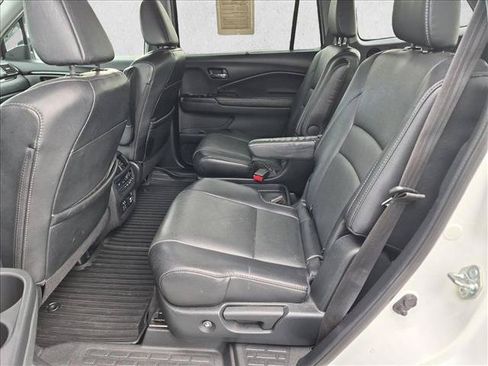 Used 2019 Honda Pilot Elite image 17