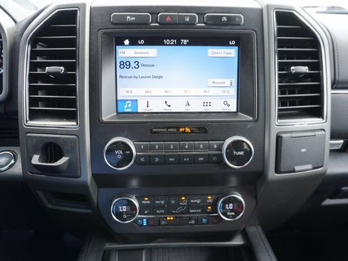 Used 2019 Ford Expedition XLT w/ Equipment Group 202A image 8