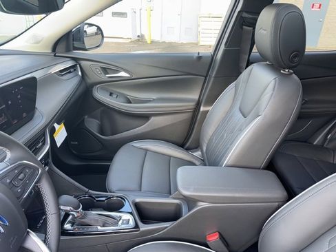 New 2026 Buick Encore GX Avenir w/ Avenir Technology Package image 15
