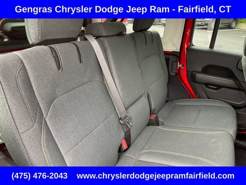 Certified 2025 Jeep Wrangler Unlimited Sahara AWD/4WD image 28