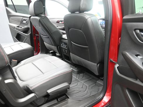 Used 2023 Chevrolet Traverse RS w/ LPO, Floor Liner Package AWD/4WD image 20