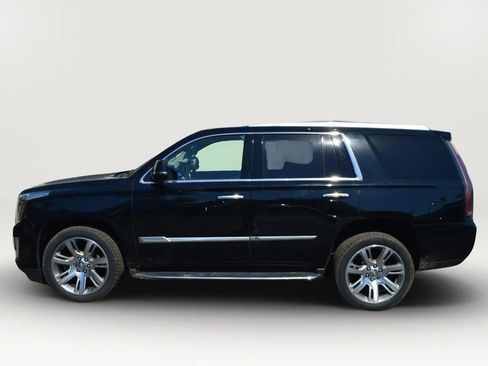 Used 2017 Cadillac Escalade Luxury AWD/4WD image 5