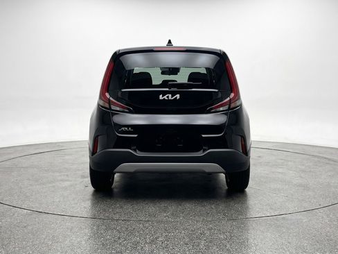 Used 2025 Kia Soul LX w/ LX Technology Package FWD image 7