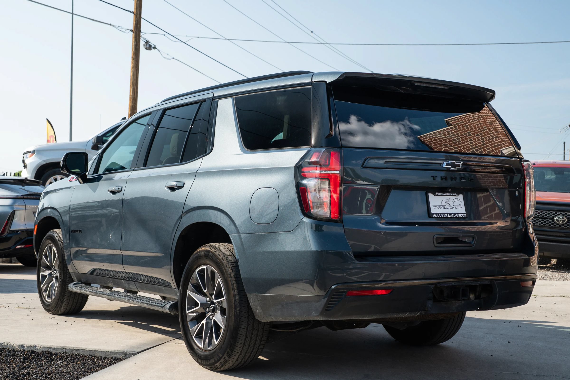 Used 2021 Chevrolet Tahoe Z71 w/ Z71 Signature Package AWD/4WD image 5