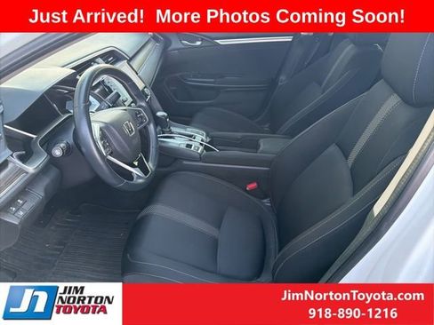 Used 2019 Honda Civic EX image 5