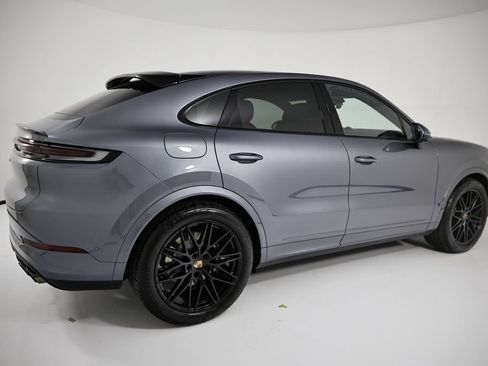 New 2026 Porsche Cayenne Coupe AWD/4WD image 6